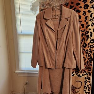 Women's skirt suit